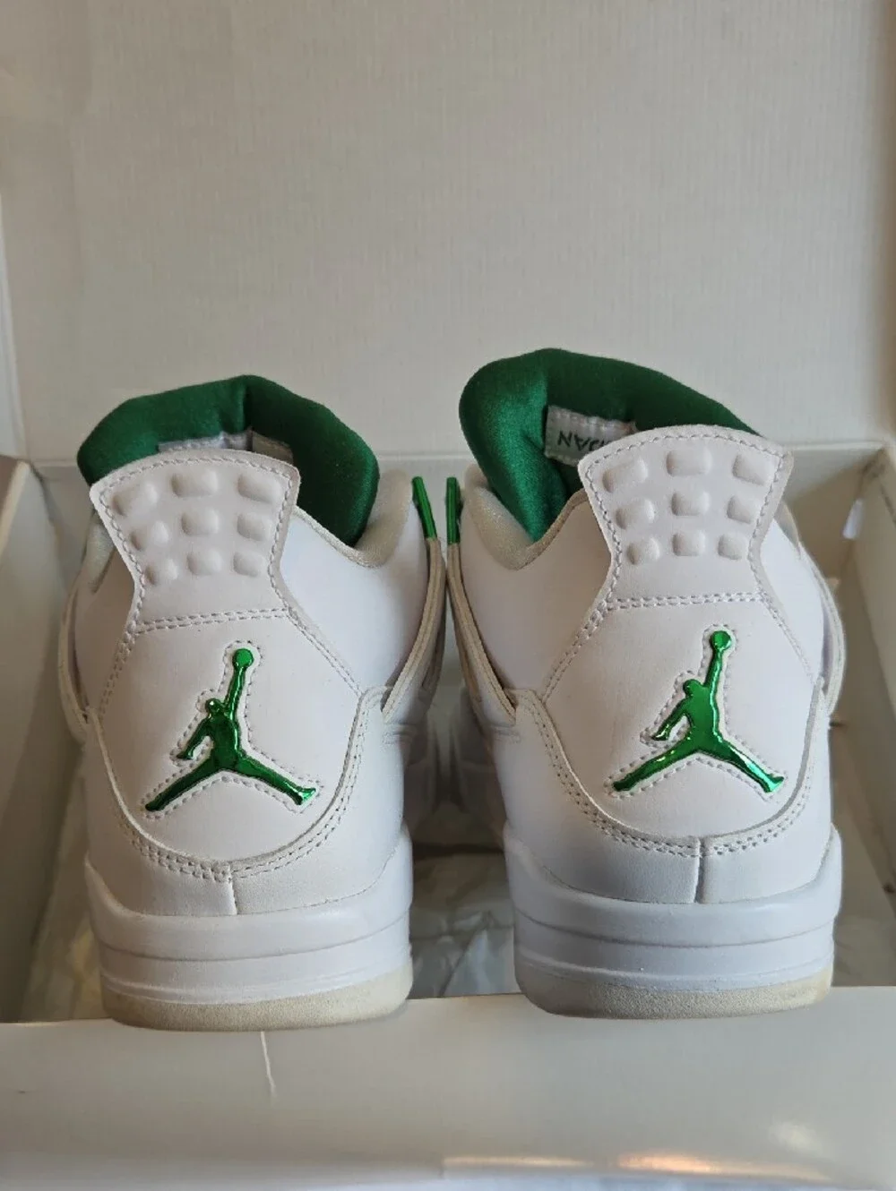 Air Jordan 4 Retro 